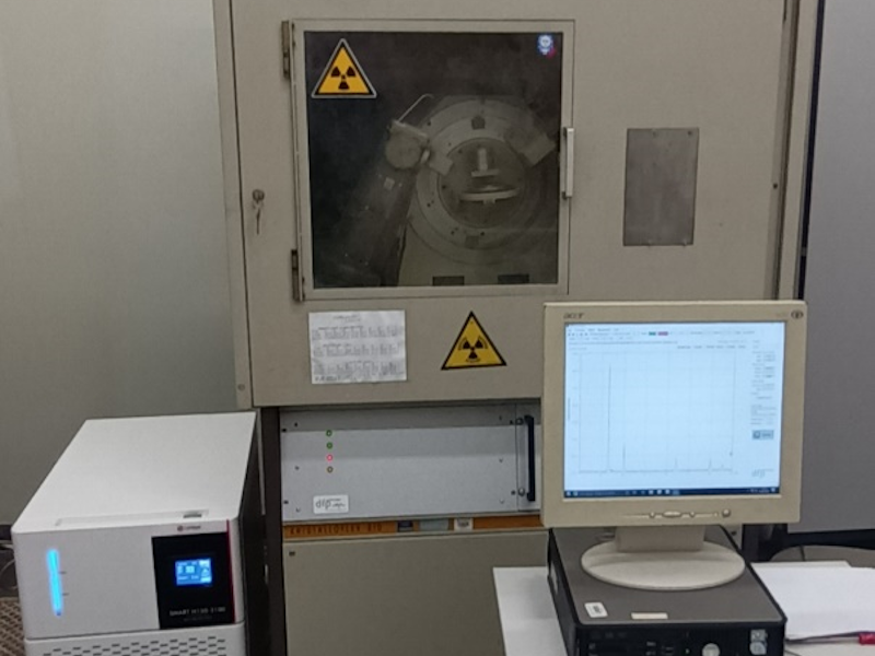 Siemens D500 XRD